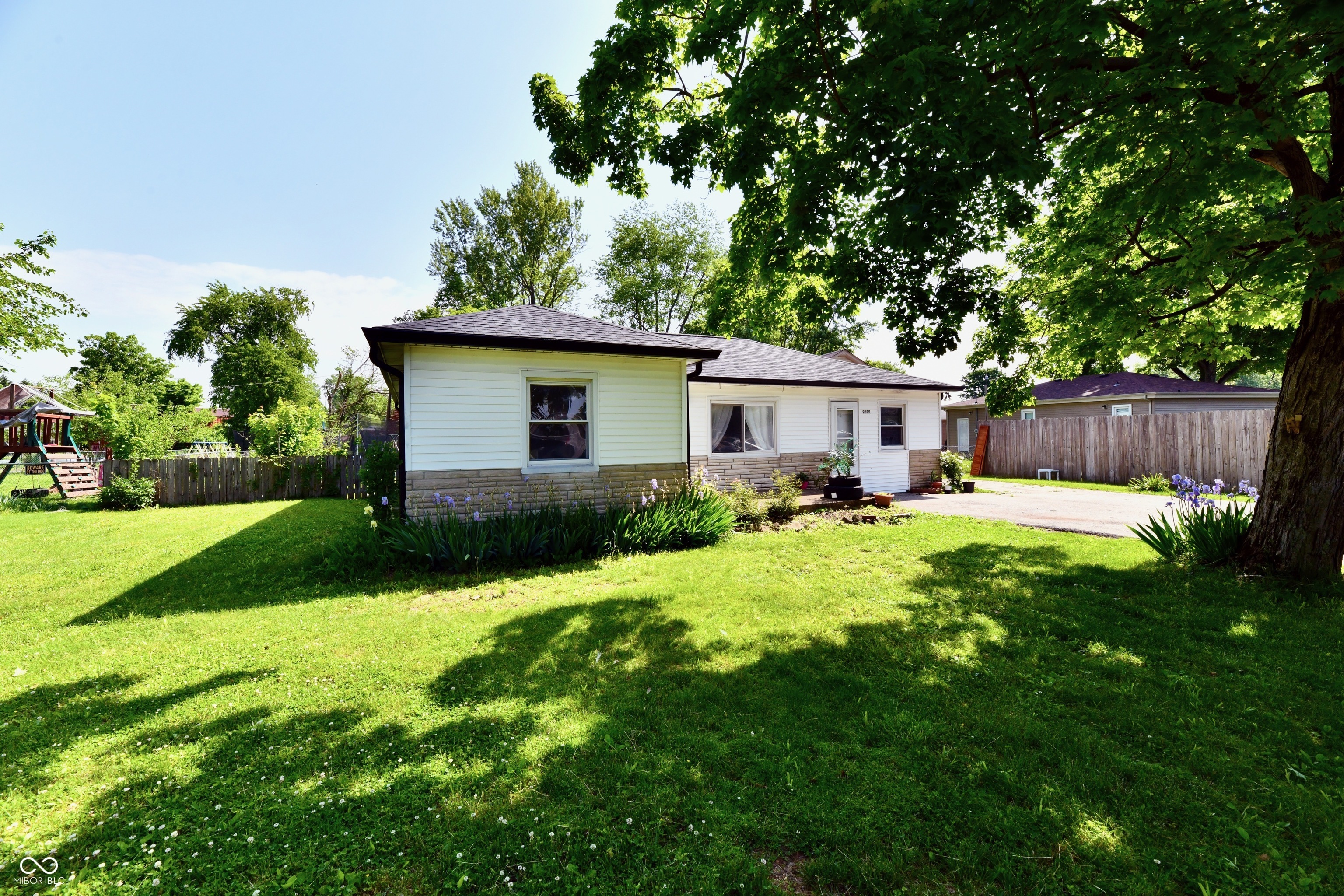 Property Photo:  9325 N Friendship Drive  IN 47280 