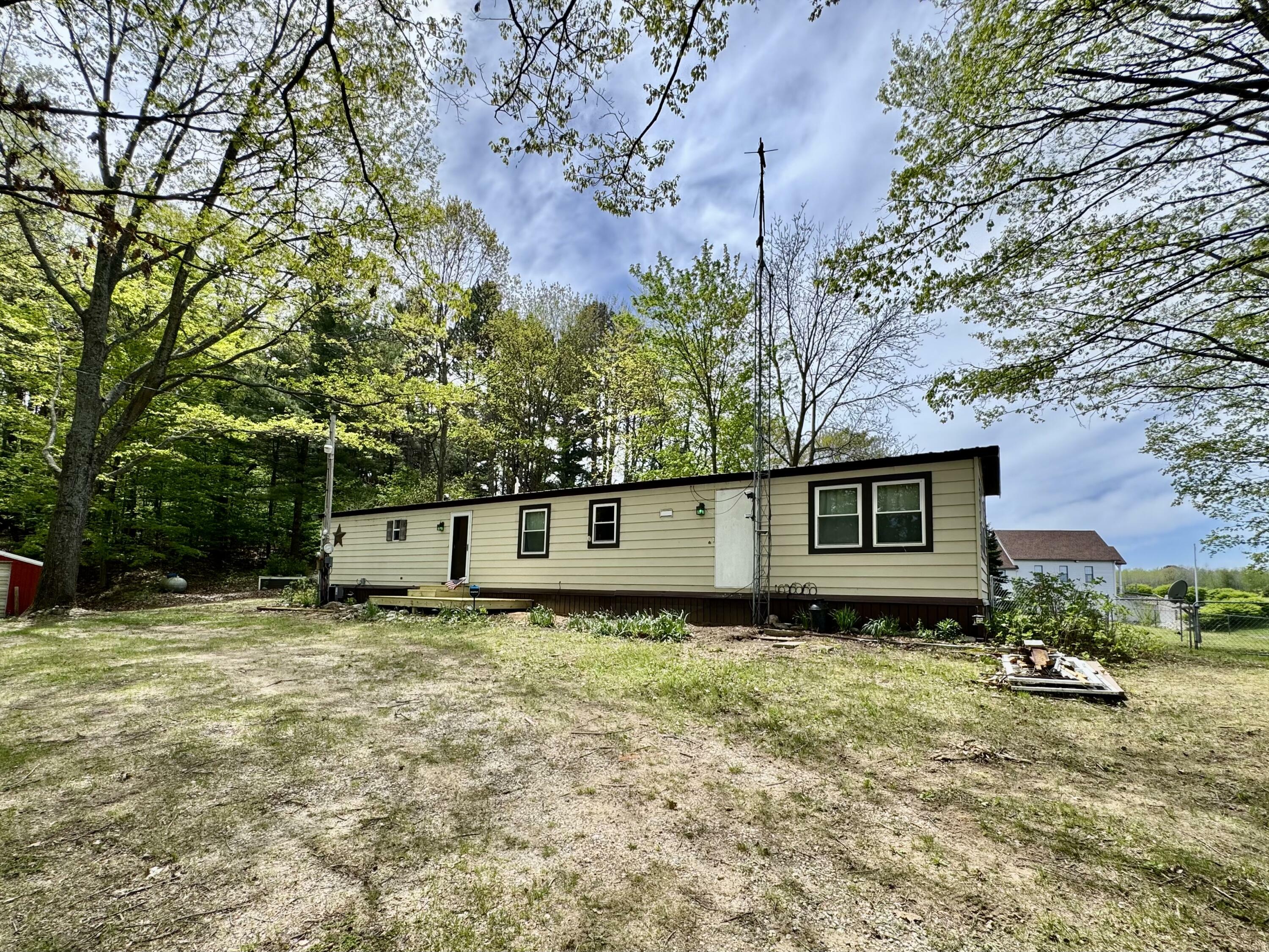 Property Photo:  5471 E Free Soil Road  MI 49411 