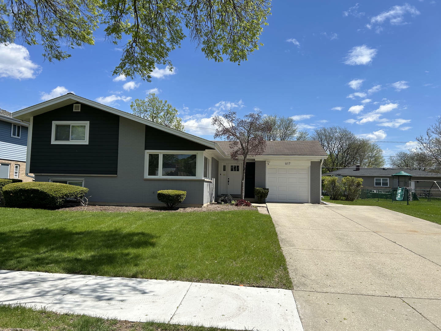 617 S Albert Street  Mount Prospect IL 60056 photo