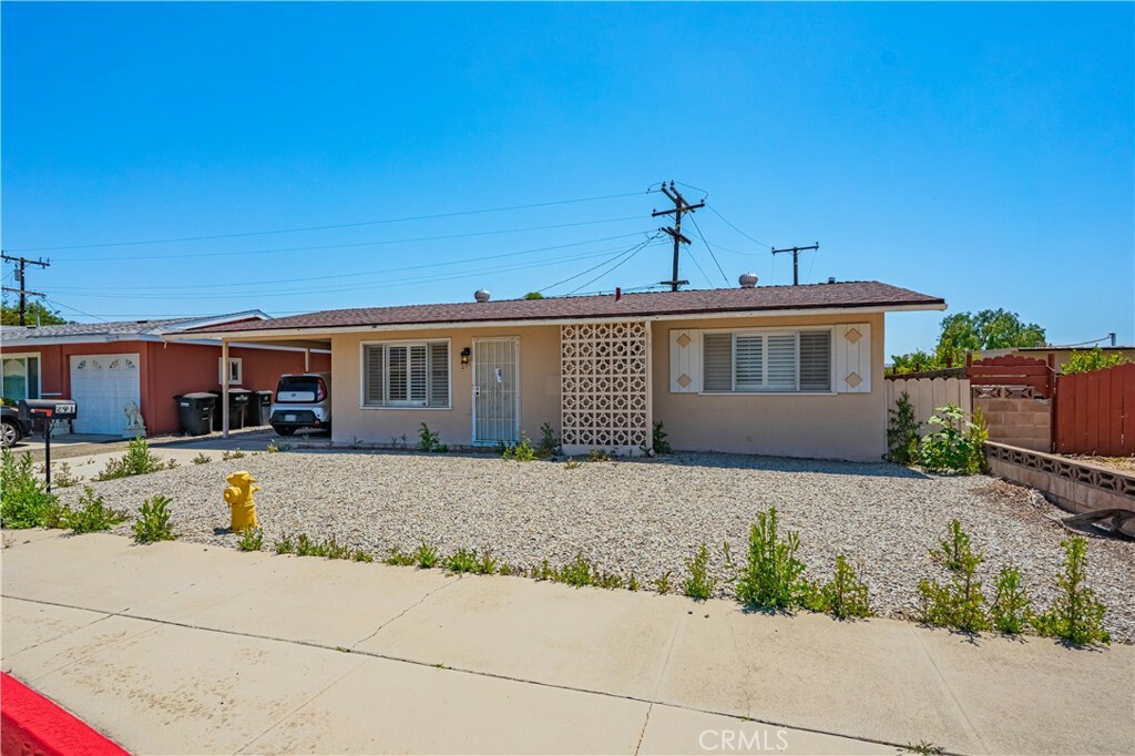 Property Photo: 291 Mary Lane CA 92543