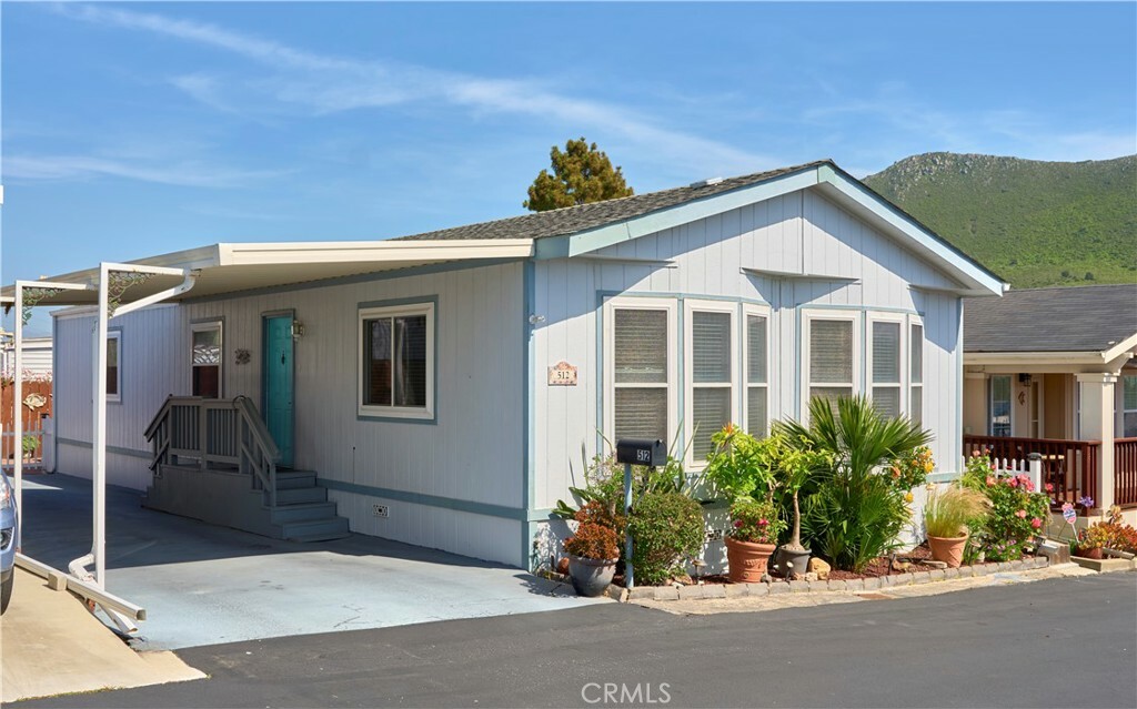 Property Photo:  512 Pinon Drive 30  CA 93442 
