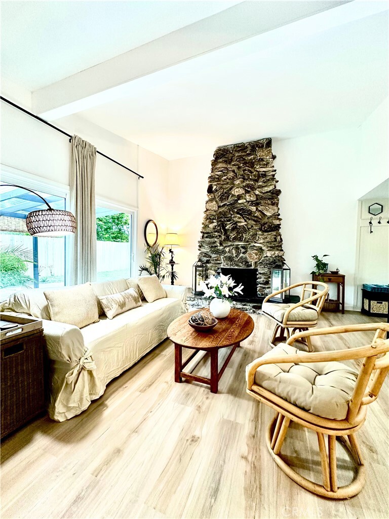 Property Photo: 182 Verona Avenue CA 93117