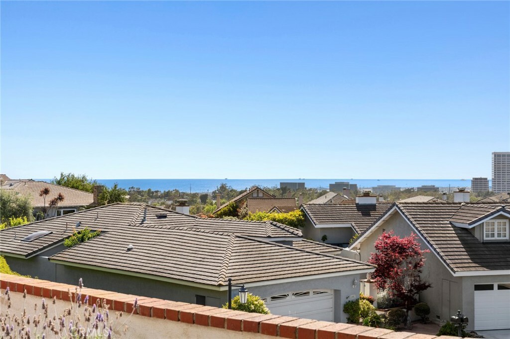 Property Photo: 2005 Yacht Resolute CA 92660