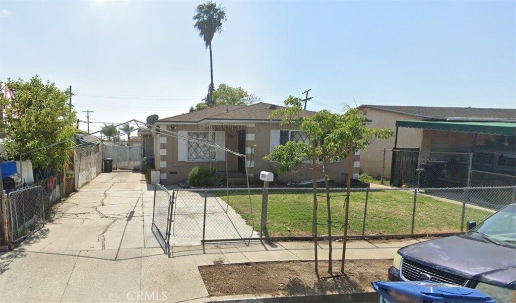 Property Photo:  120 W 111th Place  CA 90061 
