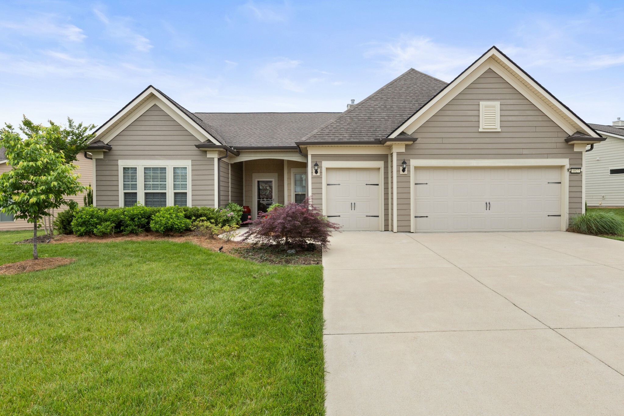 Property Photo: 1027 Coffee Rdg TN 37174