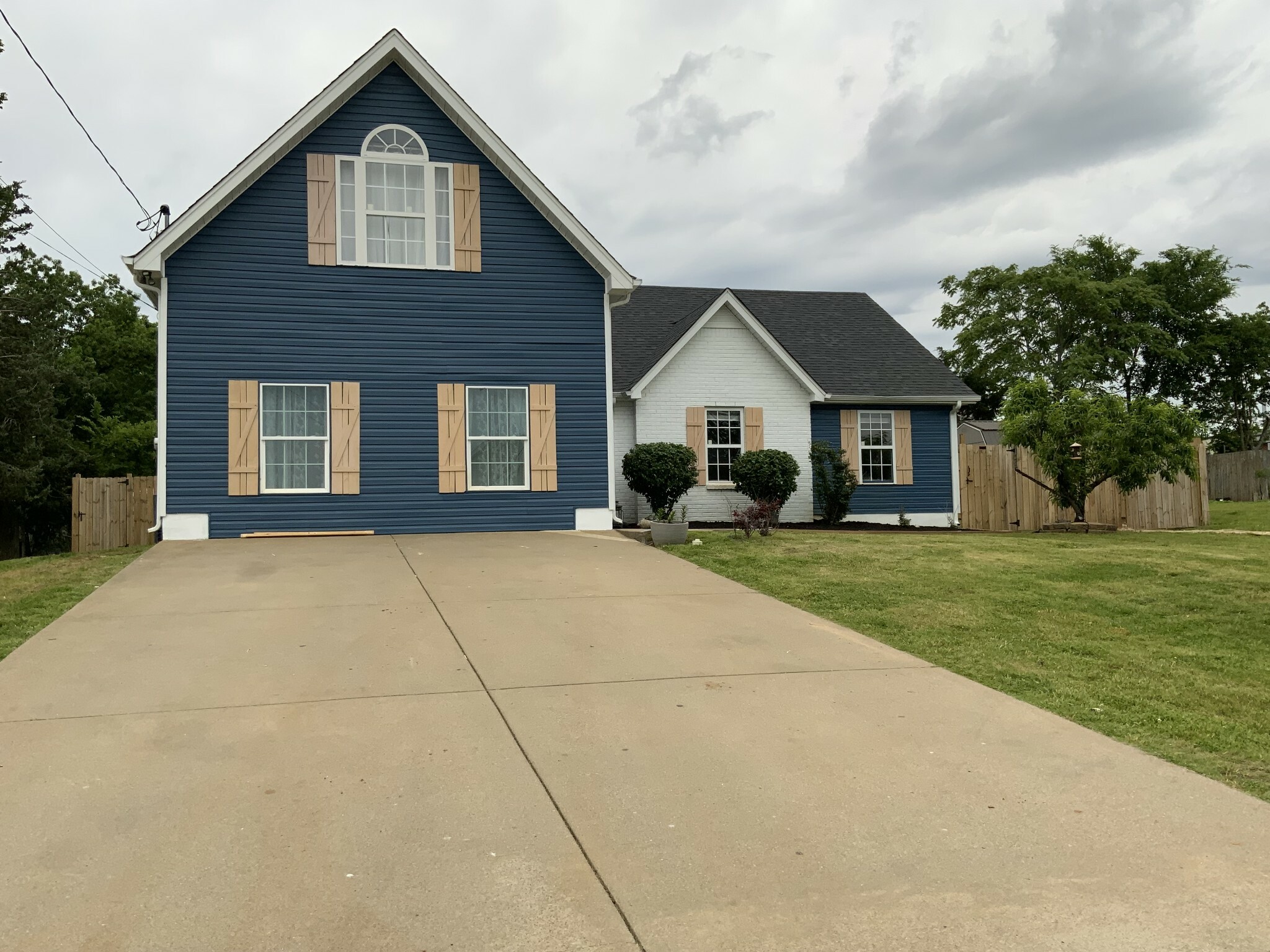 Property Photo: 3024 Herman B Rader Dr TN 37086