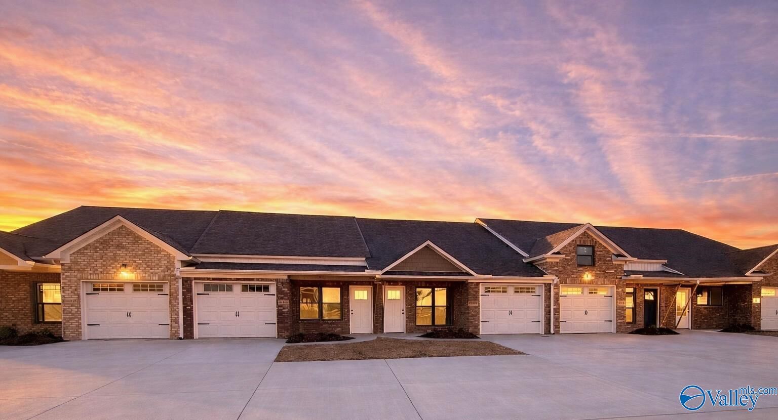 Property Photo:  26432 Breakers Circle  AL 35613 