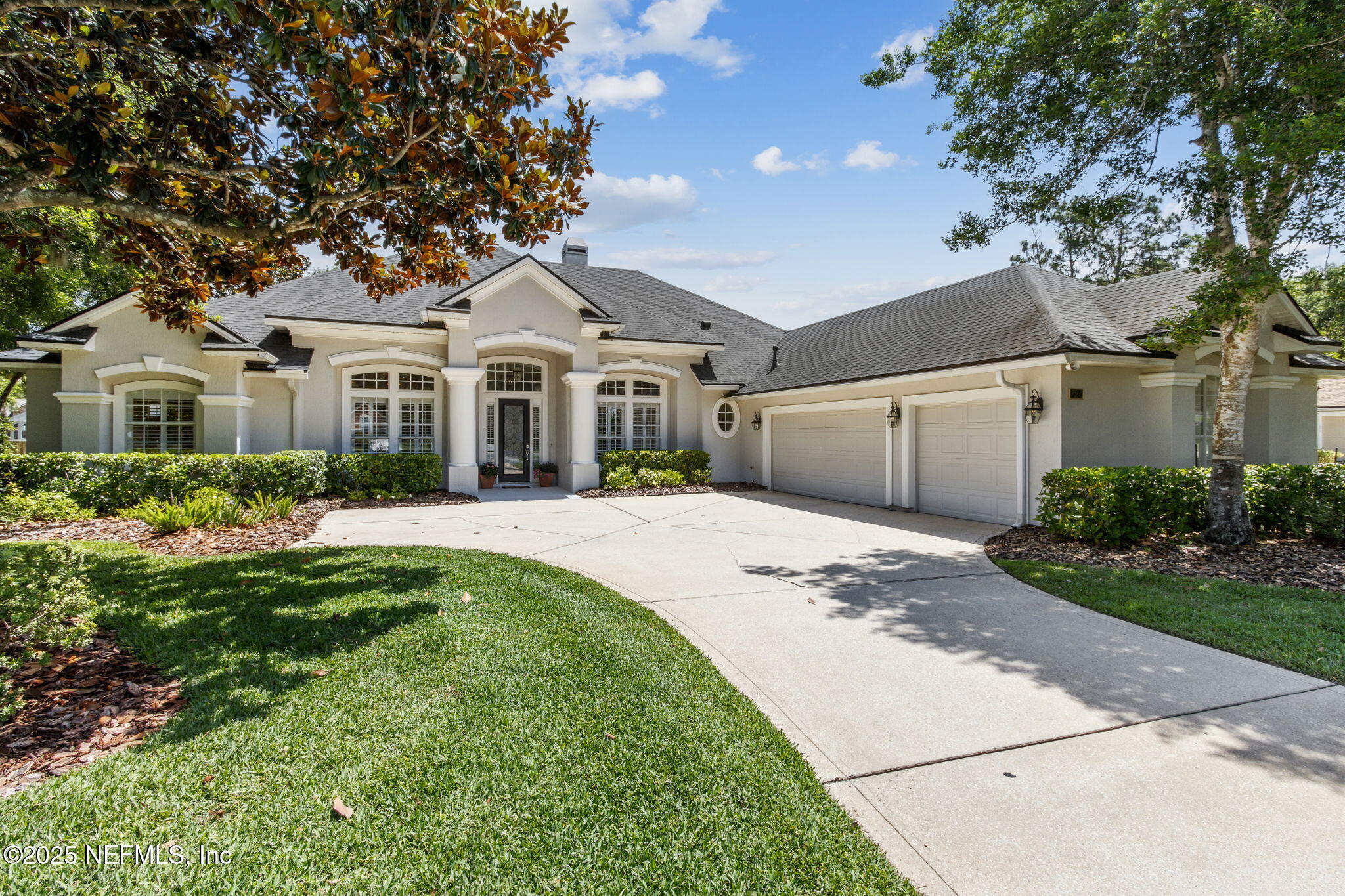 Property Photo: 724 Piney Place FL 32259