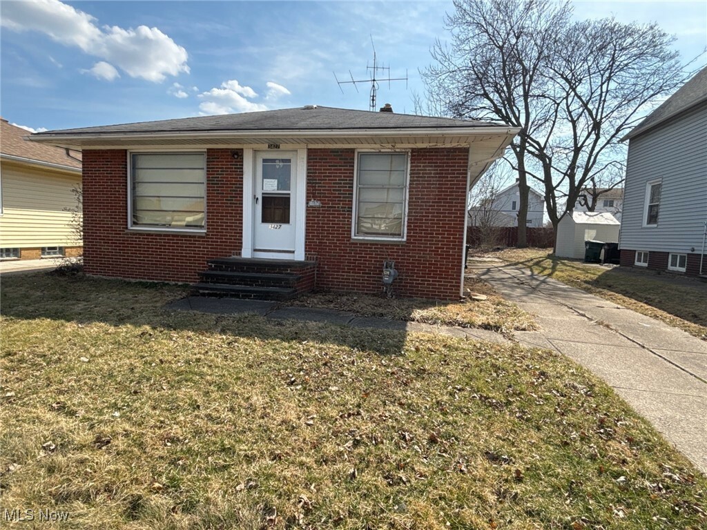 Property Photo: 3427 North Avenue OH 44134