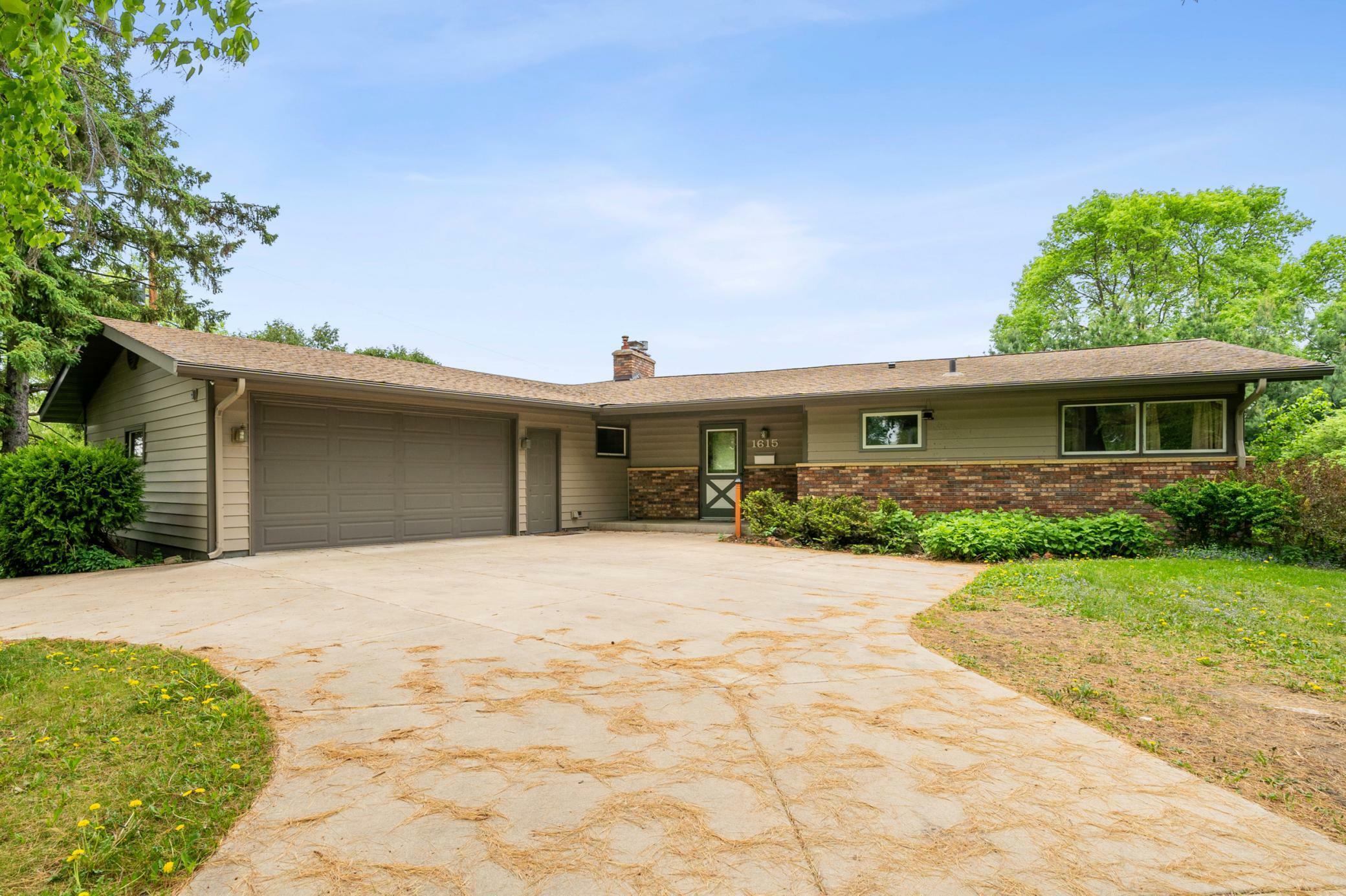 Property Photo: 1615 2nd Street N MN 55082