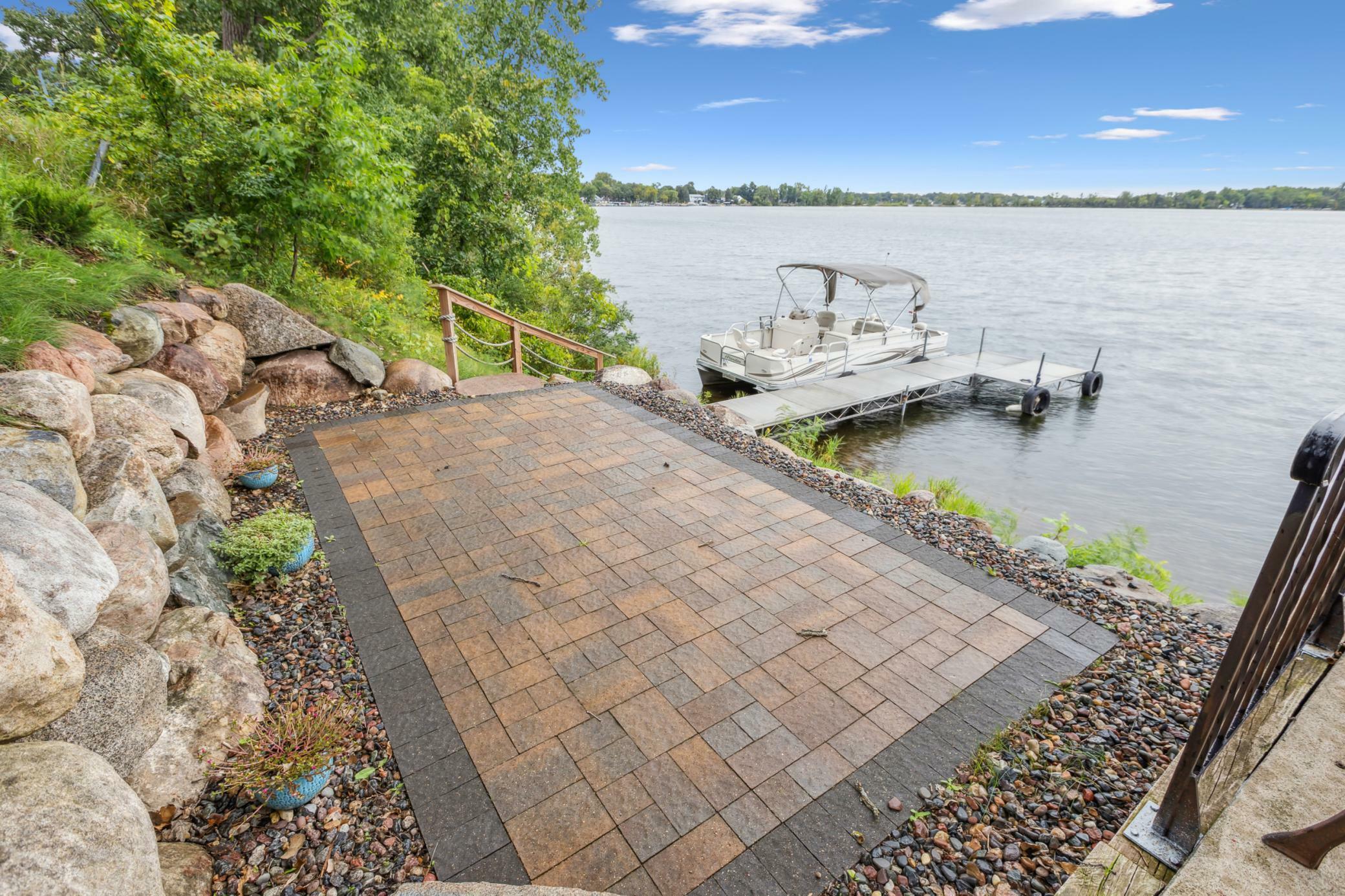 Property Photo: 141 Lakeshore Drive MN 55309