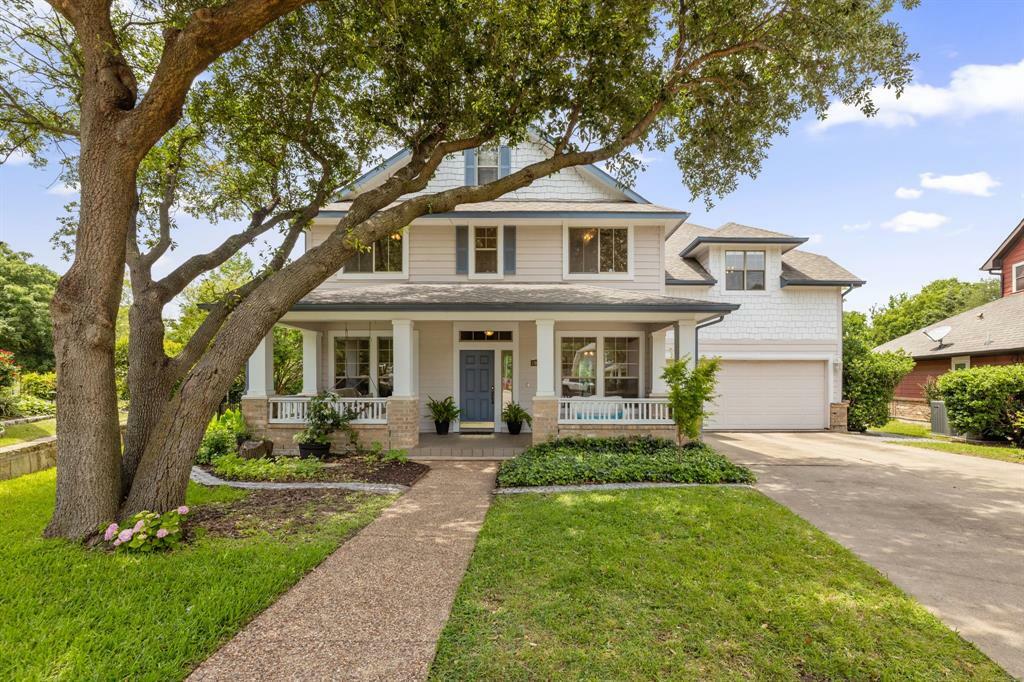 Property Photo: 1928 Victoria Circle TX 75072