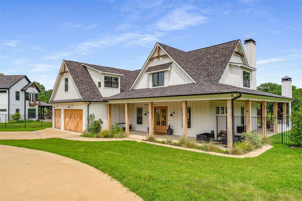 Property Photo: 205 Oak Creek Drive TX 75143