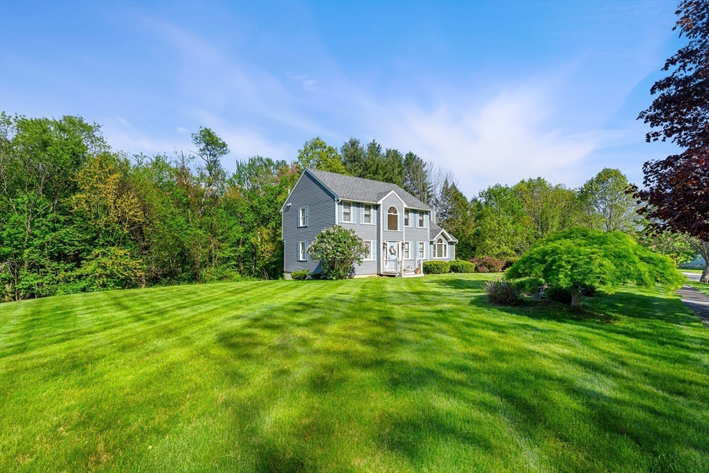 Property Photo: 11 Hammond Farm Rd MA 01832
