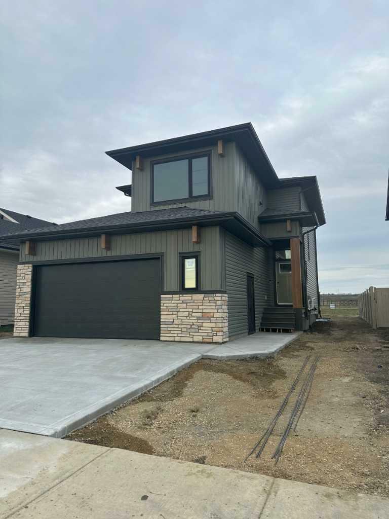 45 Thorkman Avenue  Red Deer AB T4P 0Y8 photo