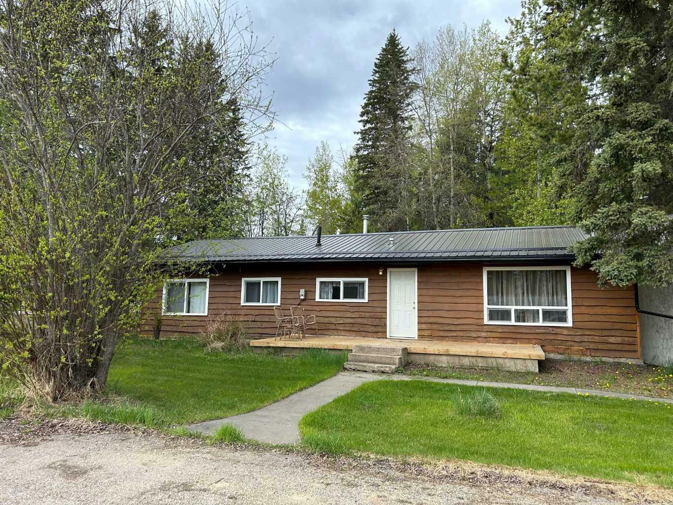 Photo de la propriété: 54,52 1st Avenue AB T0G 0X0