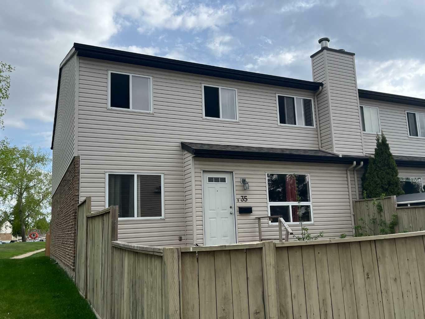20 Alford Avenue 35  Red Deer AB T4R 1G9 photo
