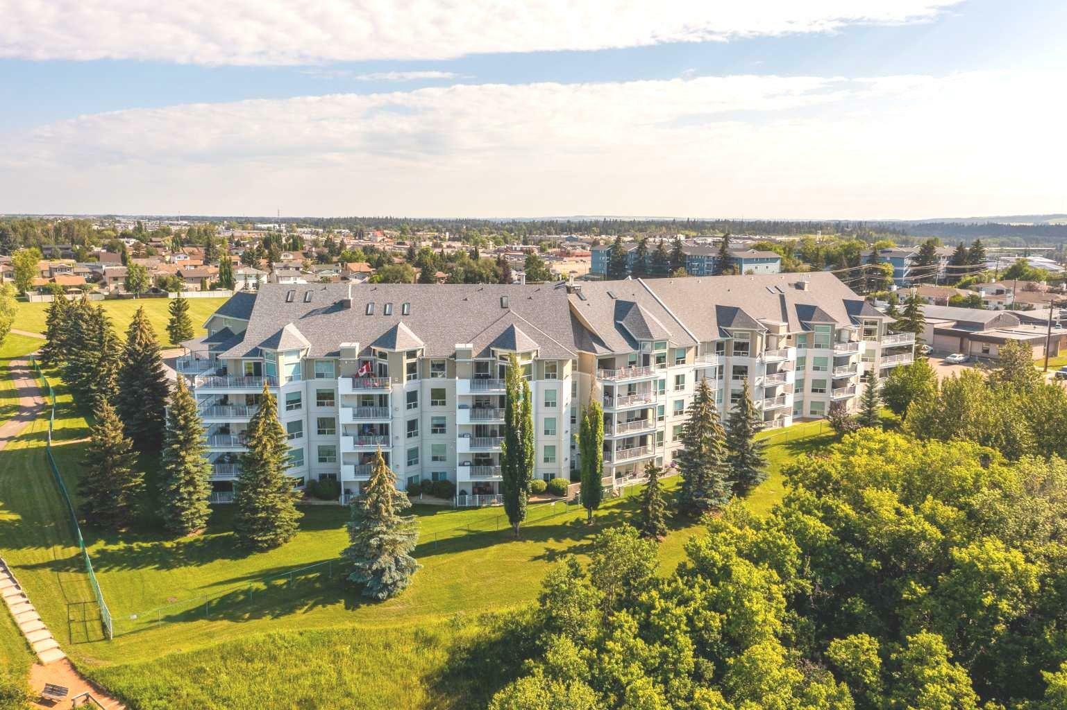 Property Photo: 6118 53 Avenue 313 AB T4N 6P7