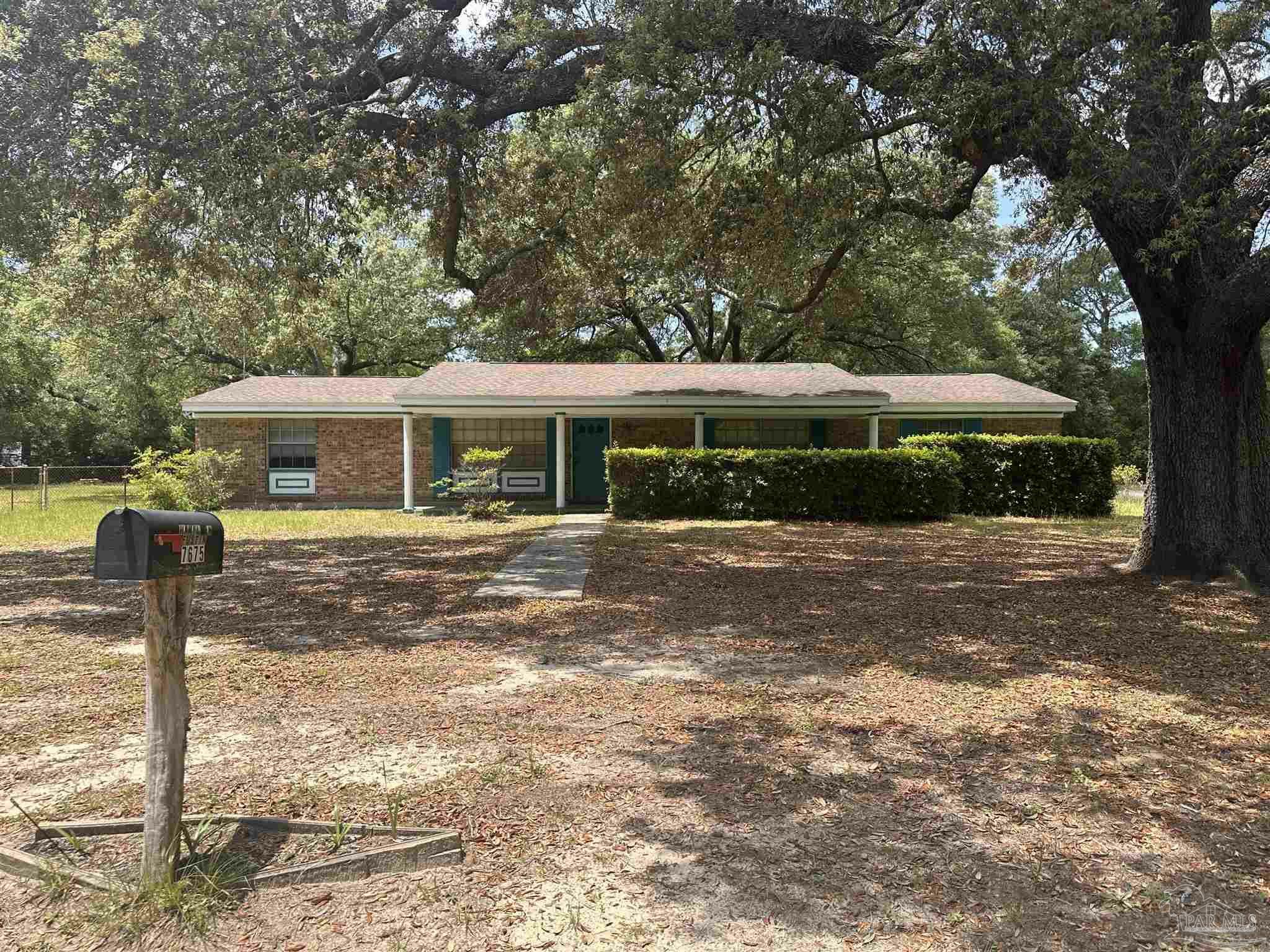 Property Photo: 7675 Stark Ave FL 32514