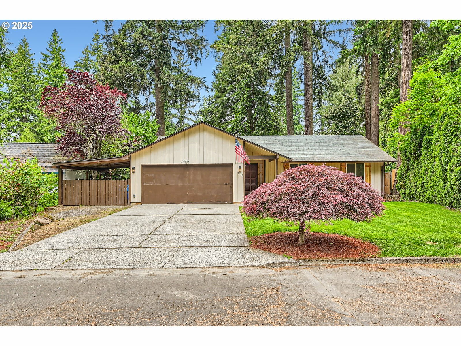 Property Photo: 9316 NE Ferngrove St WA 98664