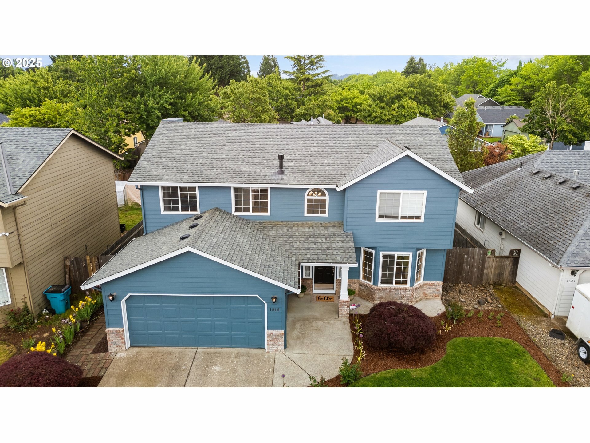 Property Photo:  1819 SE 169th Ave  WA 98683 