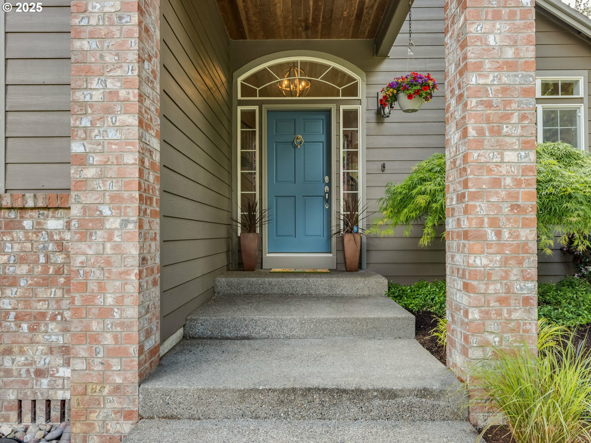 Property Photo: 13806 NE 47th Ave WA 98686