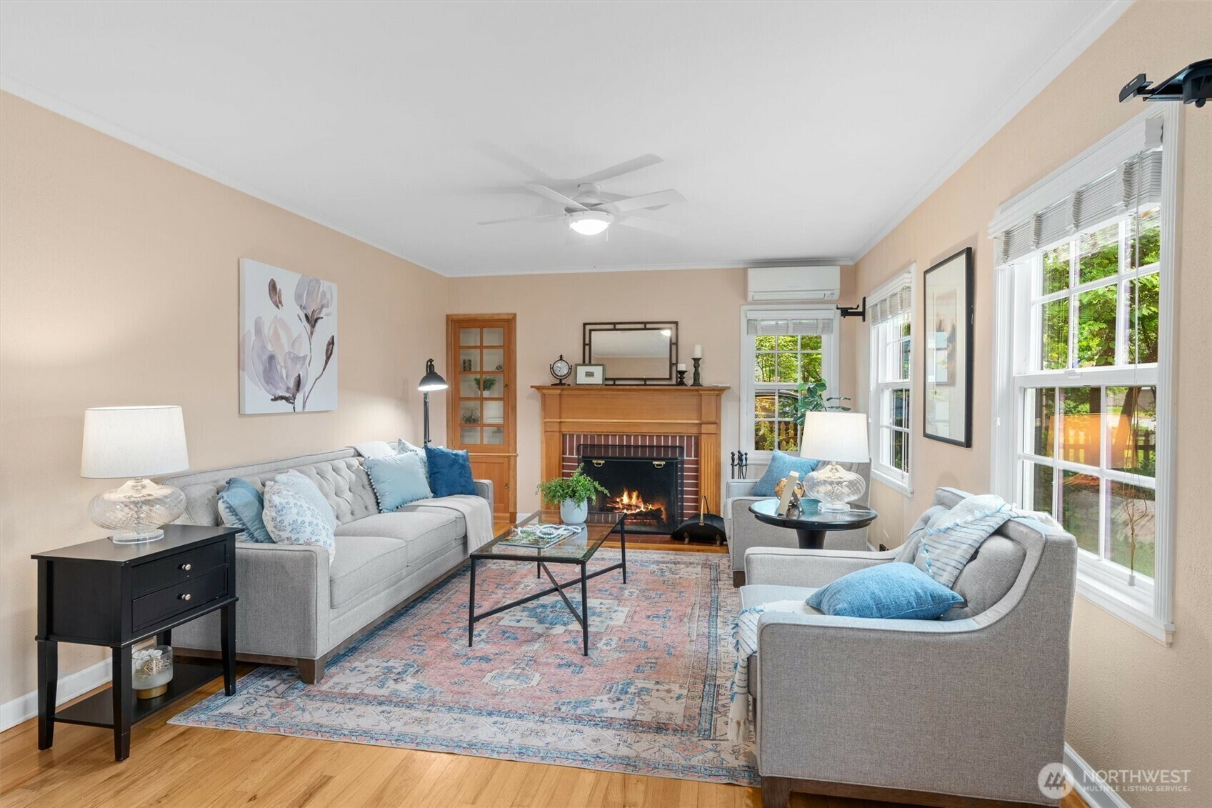Property Photo: 10727 20th Avenue NE WA 98125