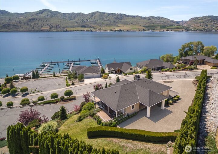 102  Crystal Drive  Chelan WA 98816 photo