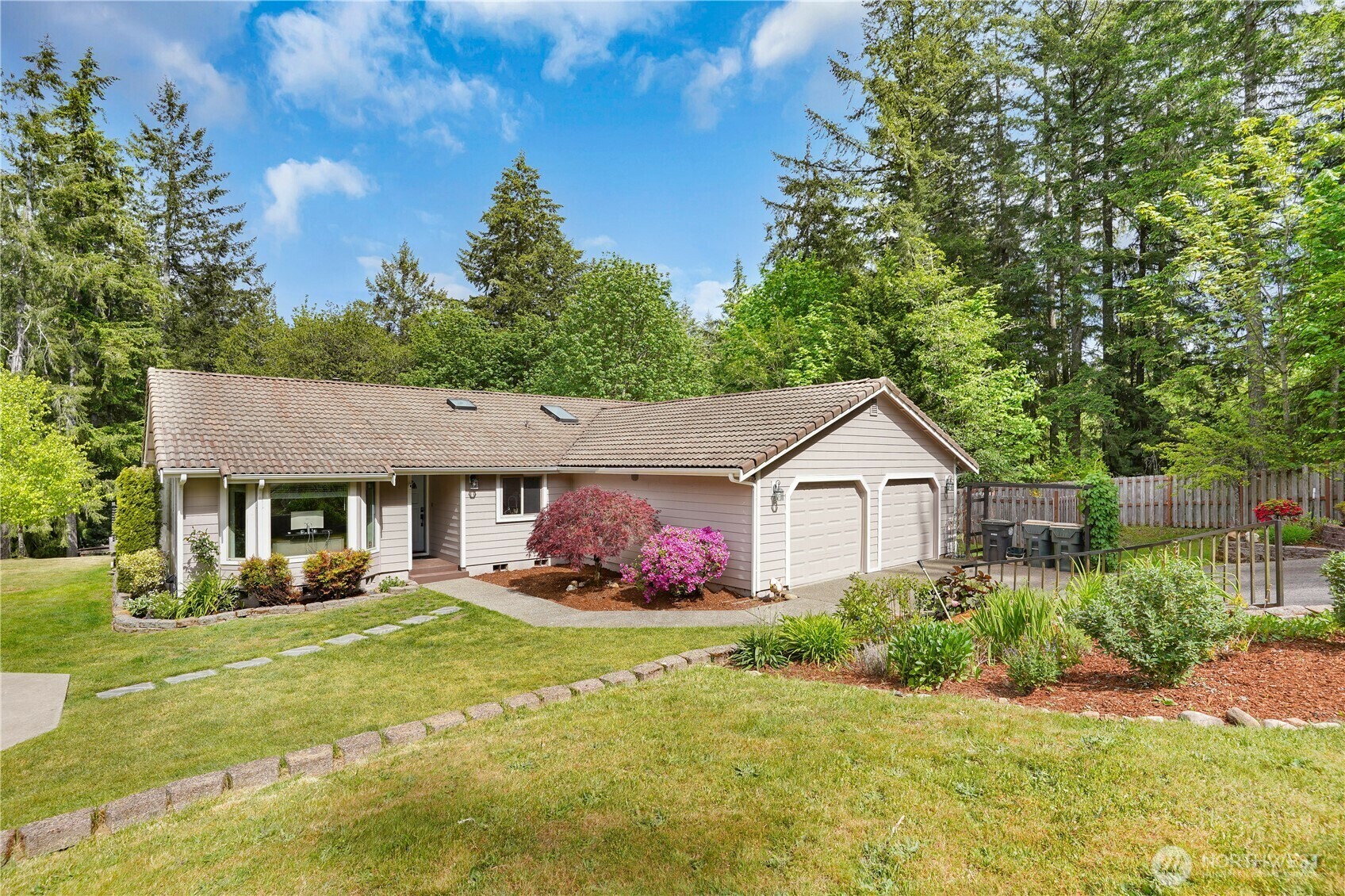 1120  Maple Valley Road SW  Olympia WA 98512 photo
