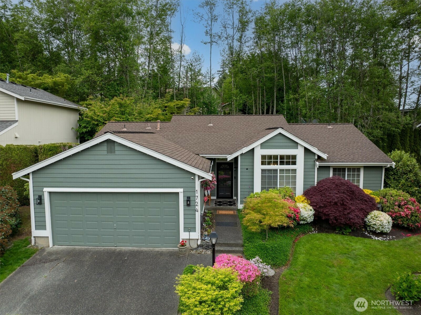 Property Photo: 1724 24th Street Pl SE WA 98372