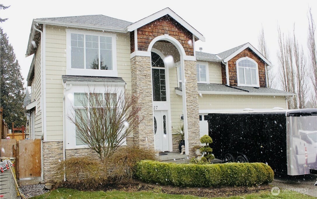 Property Photo: 3027 173rd Place SW WA 98037