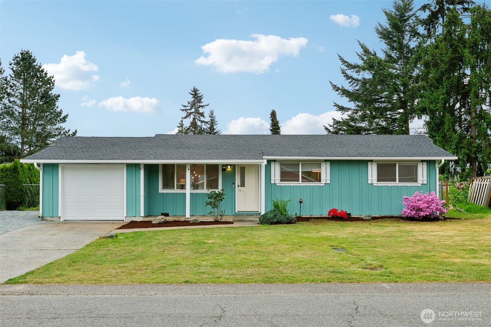 Property Photo:  5320  143 Place NE  WA 98271 