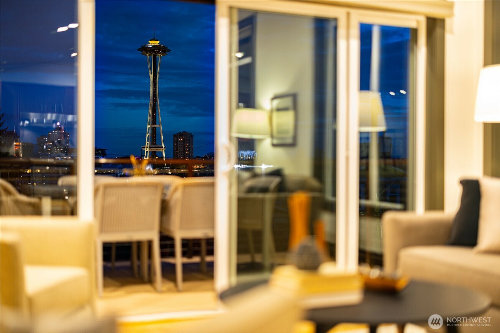 564  Ward Street A  Seattle WA 98109 photo