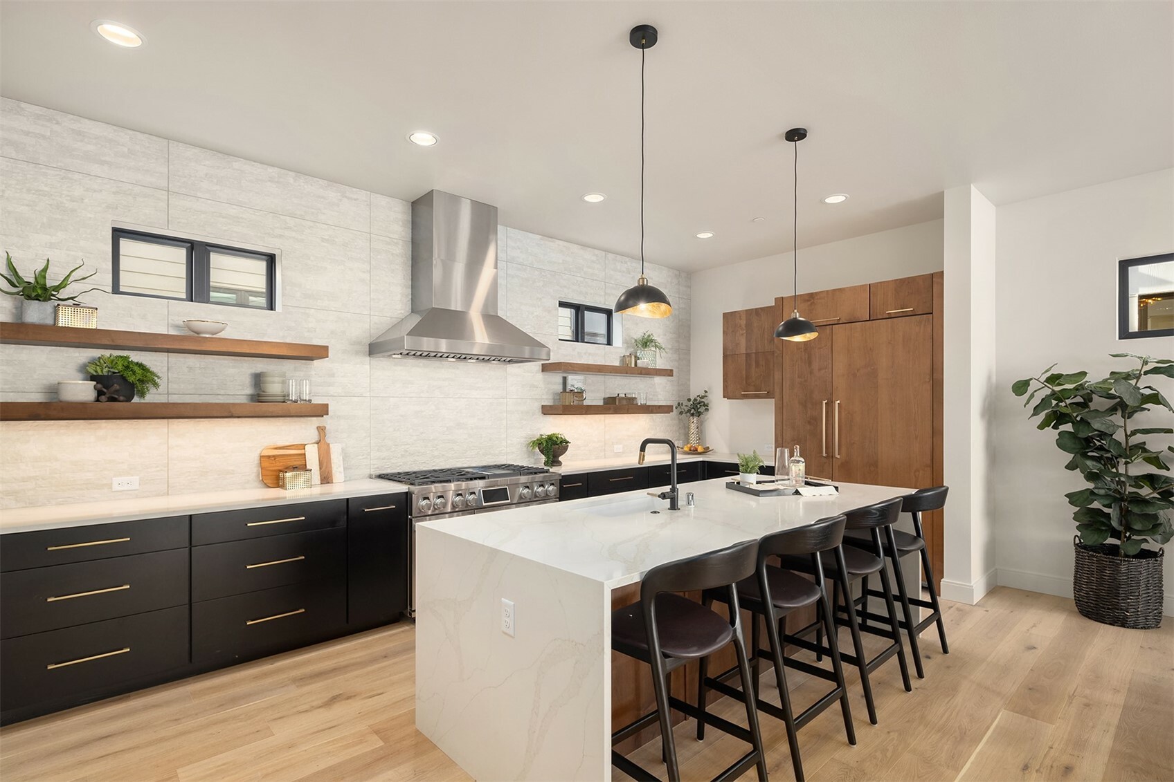 Property Photo: 207 2nd Avenue S WA 98033