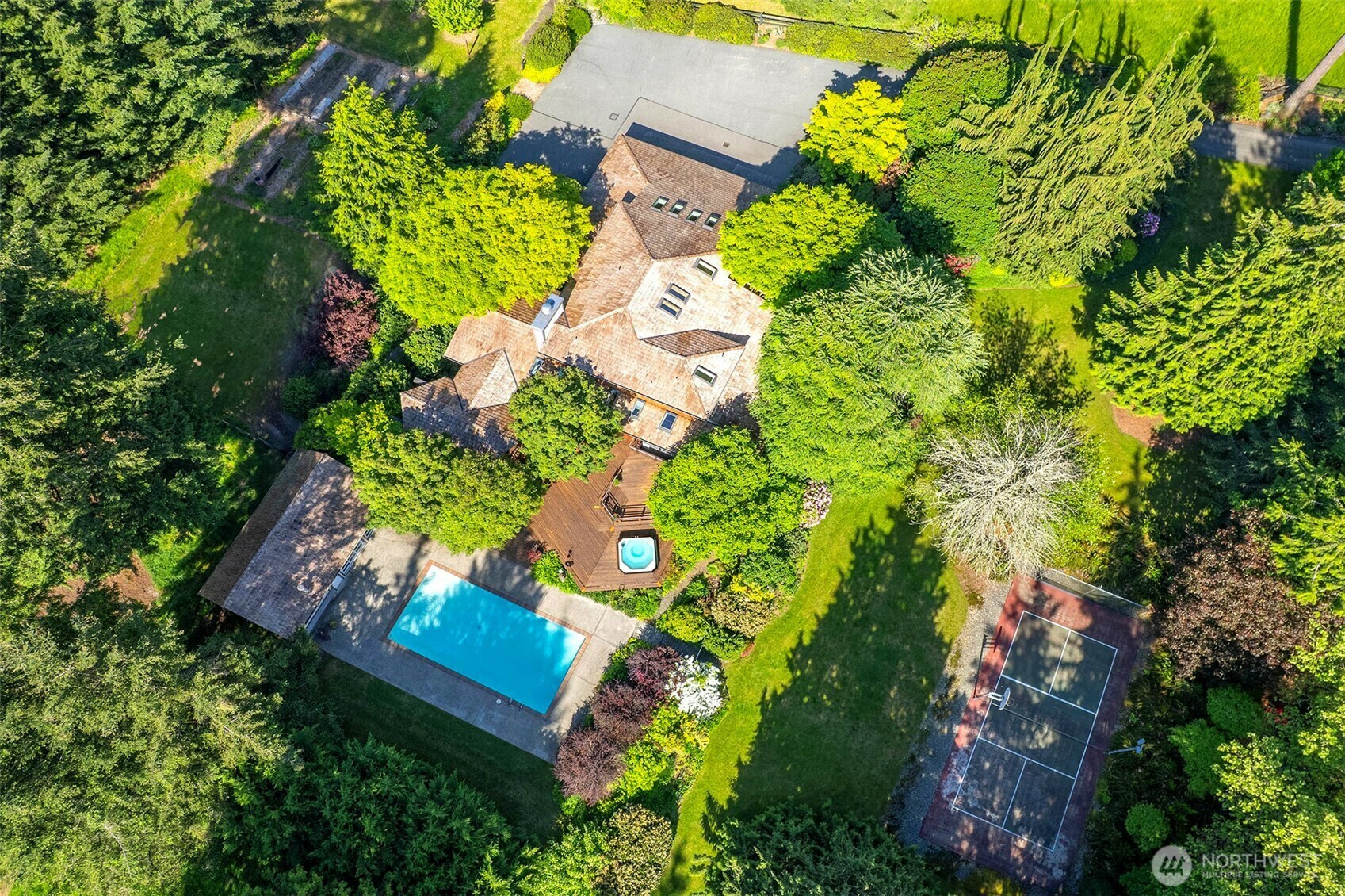 Property Photo: 15310 NE 166th Lane WA 98072