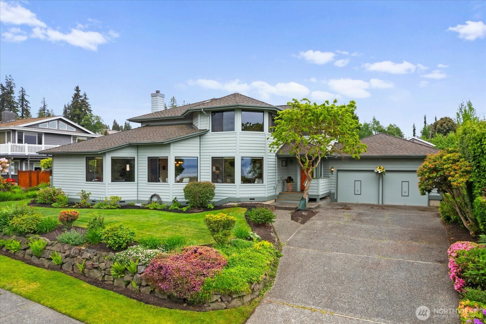 Property Photo: 732 Cedar Street WA 98020