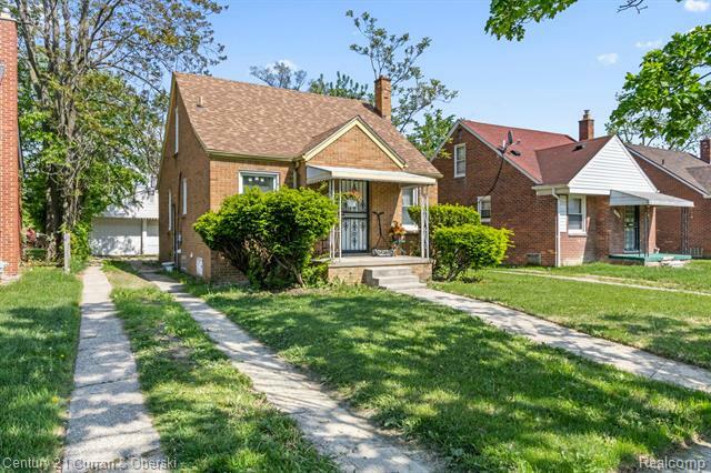Property Photo:  18320 Ashton Avenue  MI 48219 