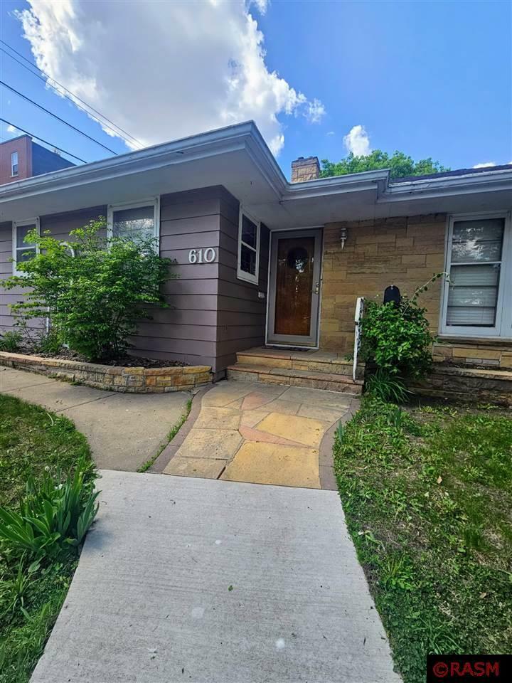 Property Photo:  610 5th Street North  MN 56073 