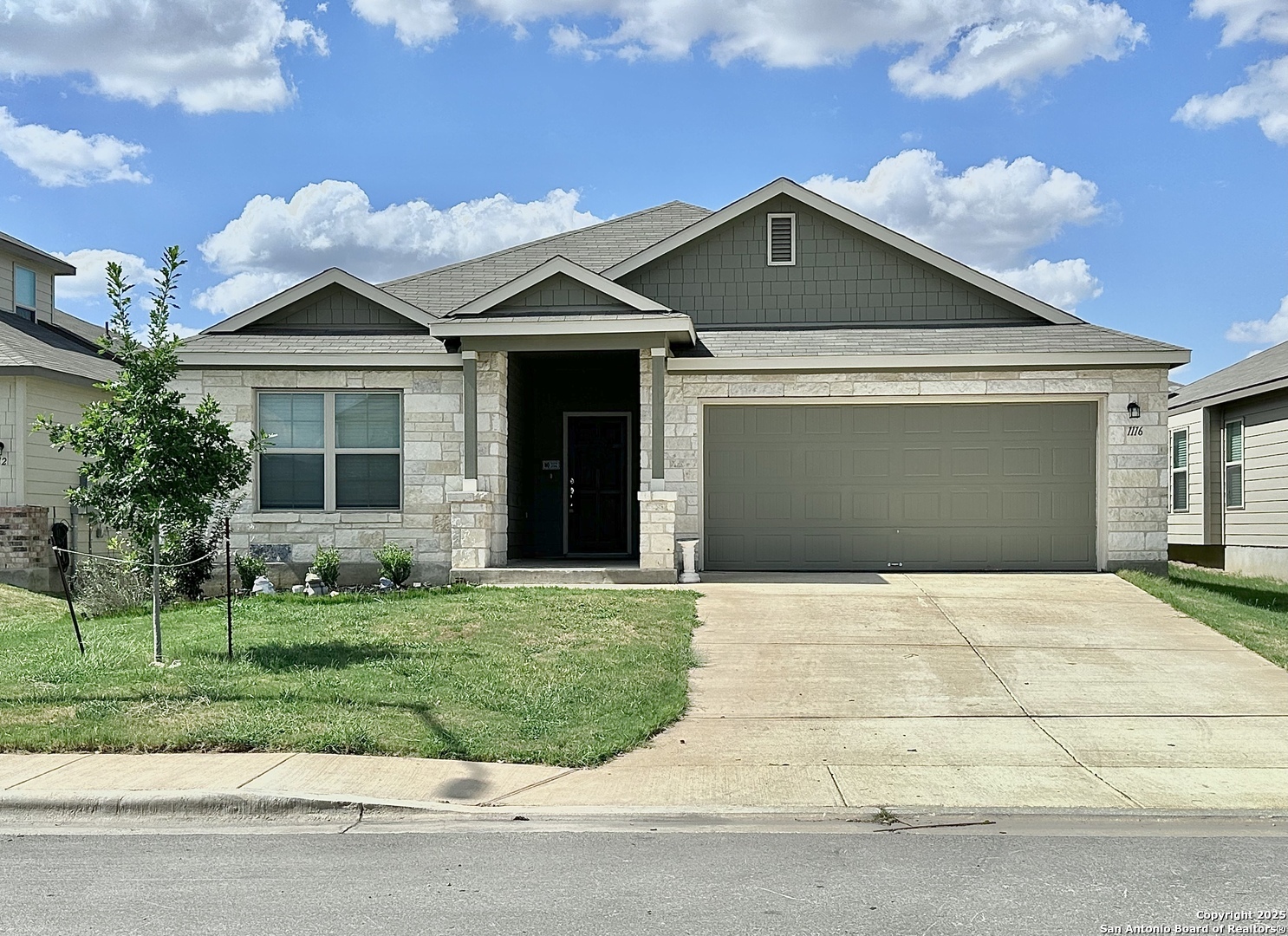1116 Eagle  Seguin TX 78155 photo
