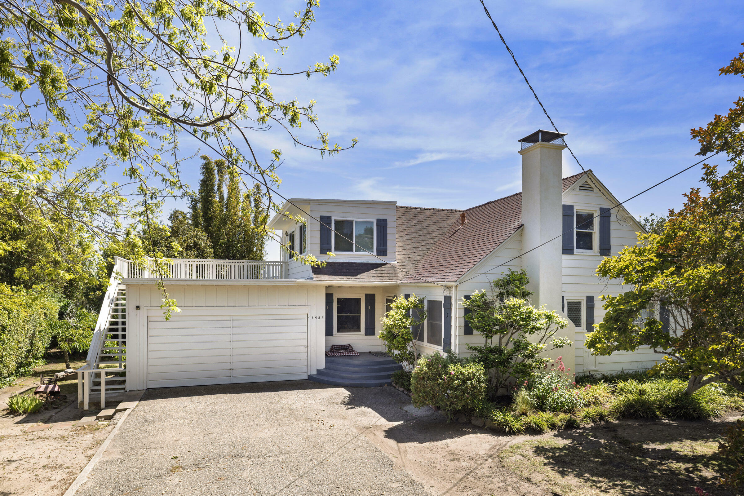 Property Photo:  1527 Santa Rosa Avenue  CA 93109 