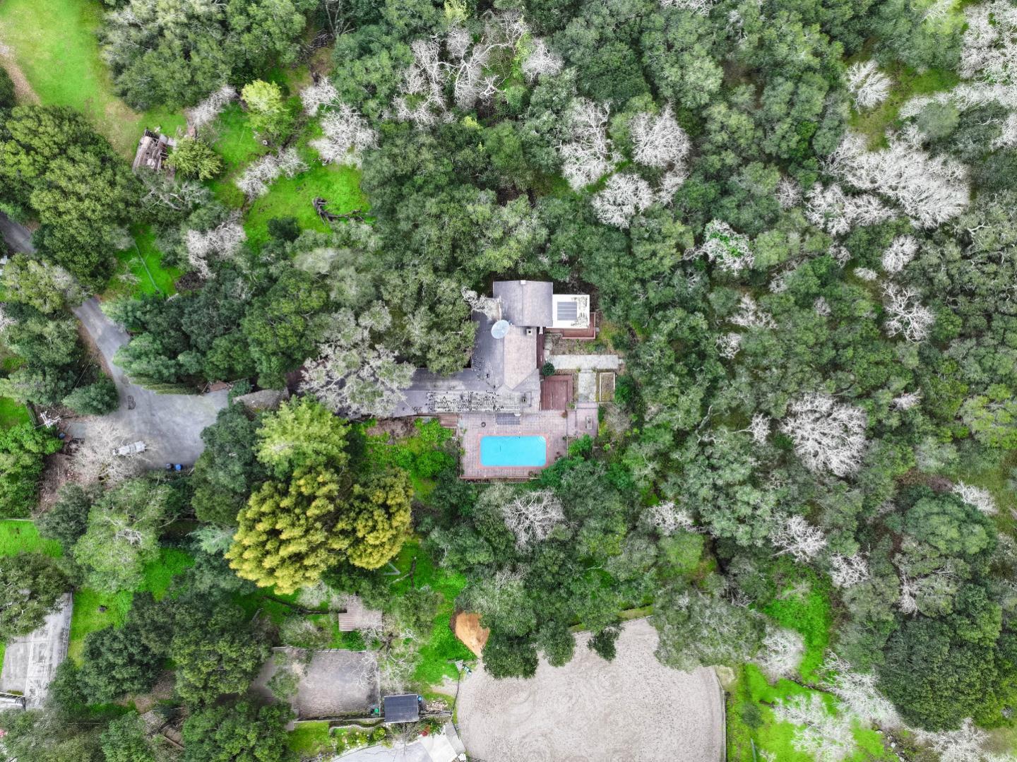 Property Photo: 380 La Questa Way CA 94062