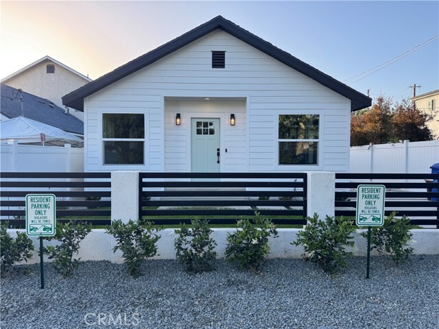 Property Photo: 723 Chestnut Avenue CA 90042