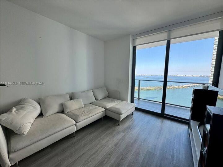 Property Photo:  501 NE 31st St 2903  FL 33137 