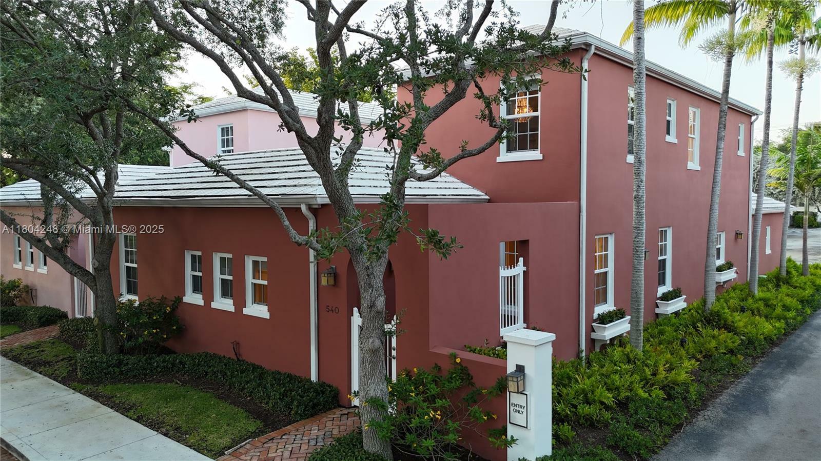 540 Loretto Ave 19  Coral Gables FL 33146 photo