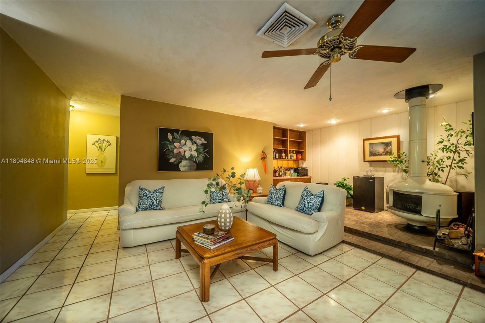 Property Photo: 7505 SW 167th St FL 33157