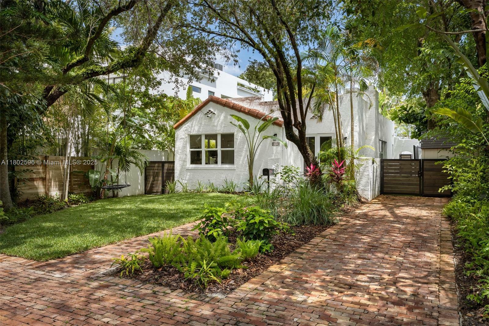 Property Photo: 2478 Inagua Ave FL 33133
