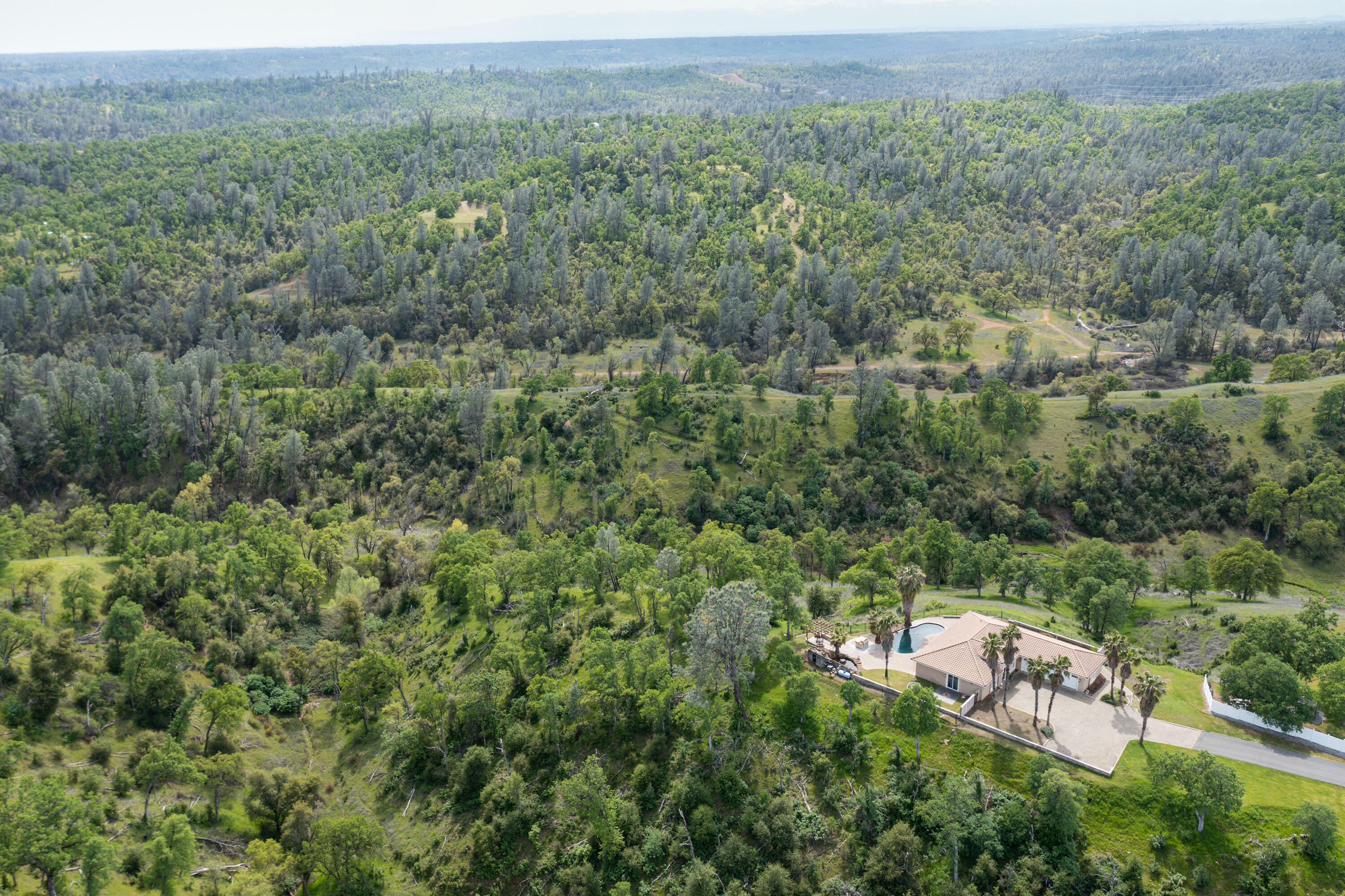 Property Photo: 4684 Oak Glen Drive CA 96001