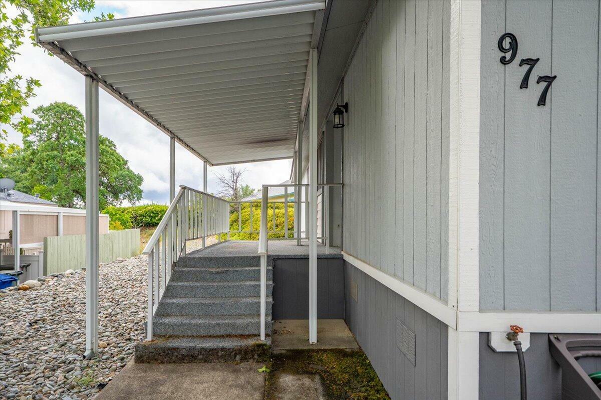 Property Photo: 977 Tuberose Trail CA 96003