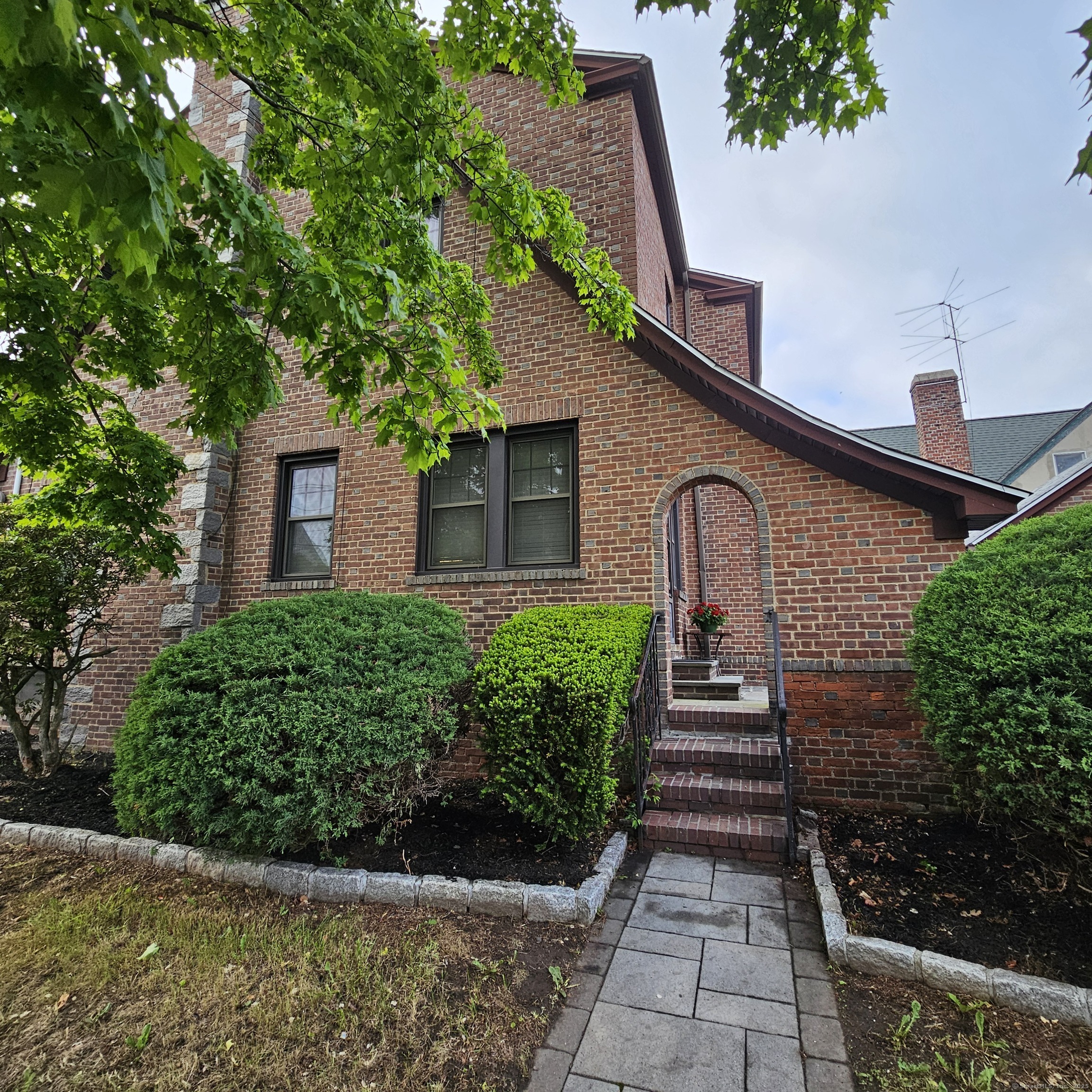 Property Photo: 2010 Noble Avenue CT 06610