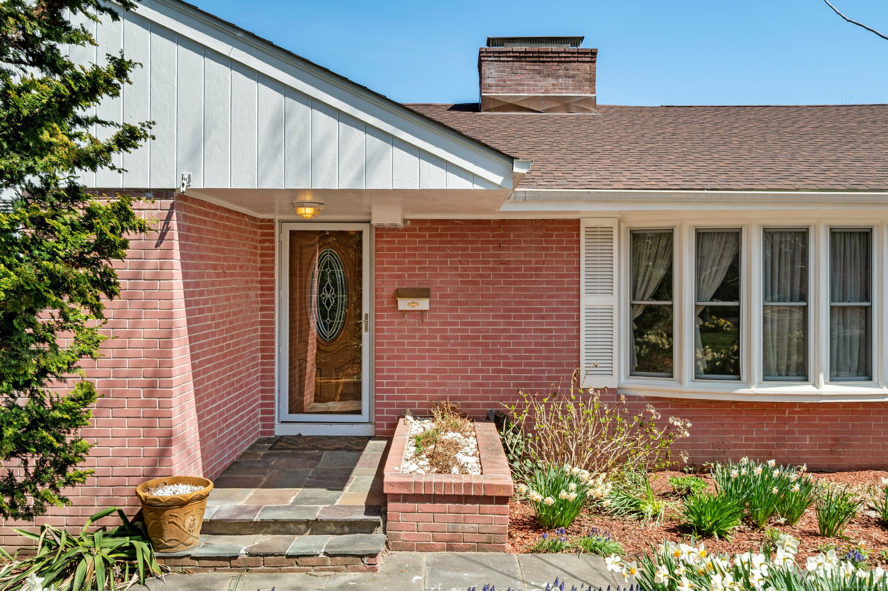 Property Photo: 1492 Elm Street CT 06615